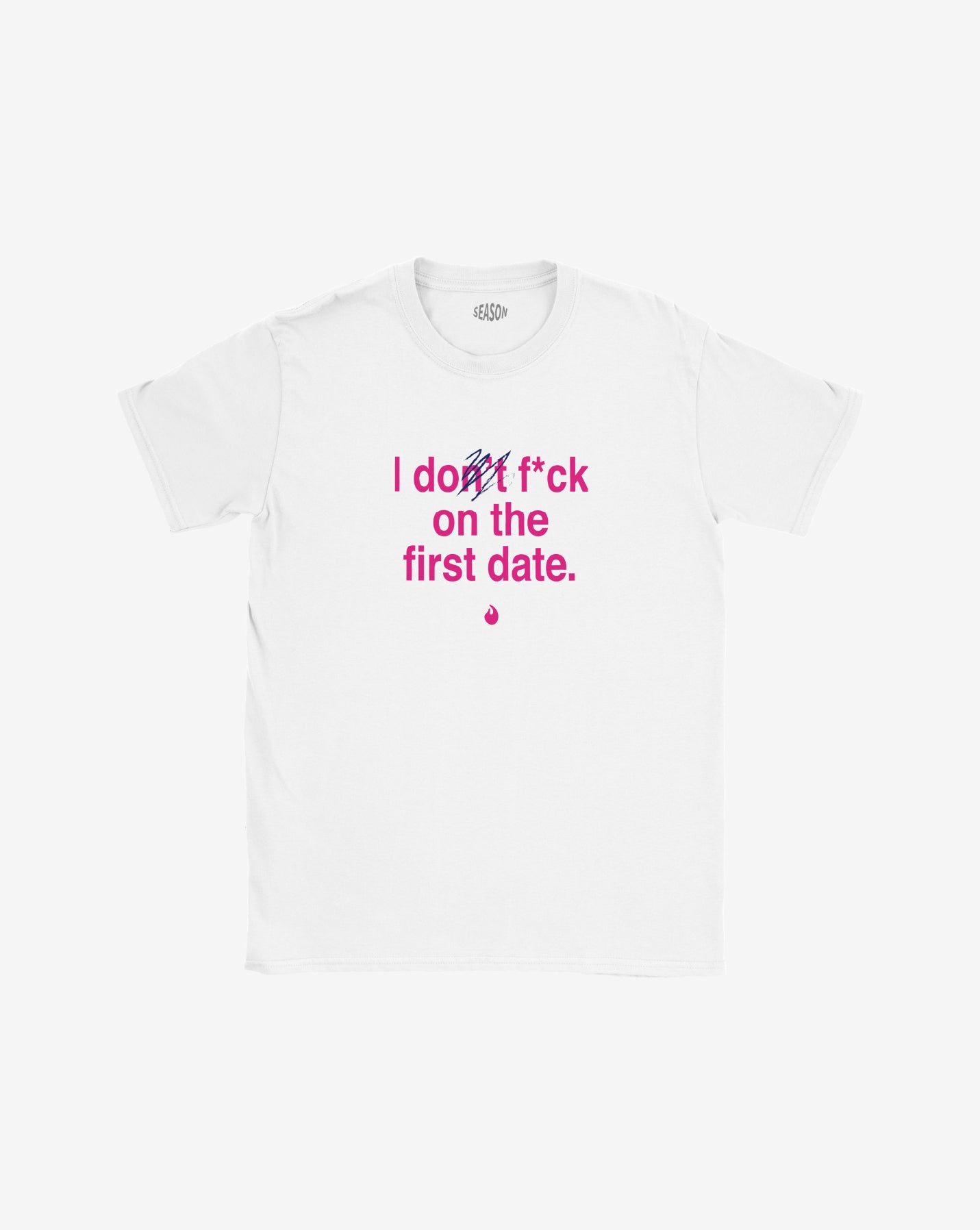 First date Baby tee – statement merch från Season