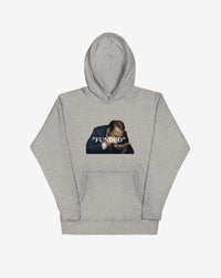 "Funded" Hoodie – statement merch från Season