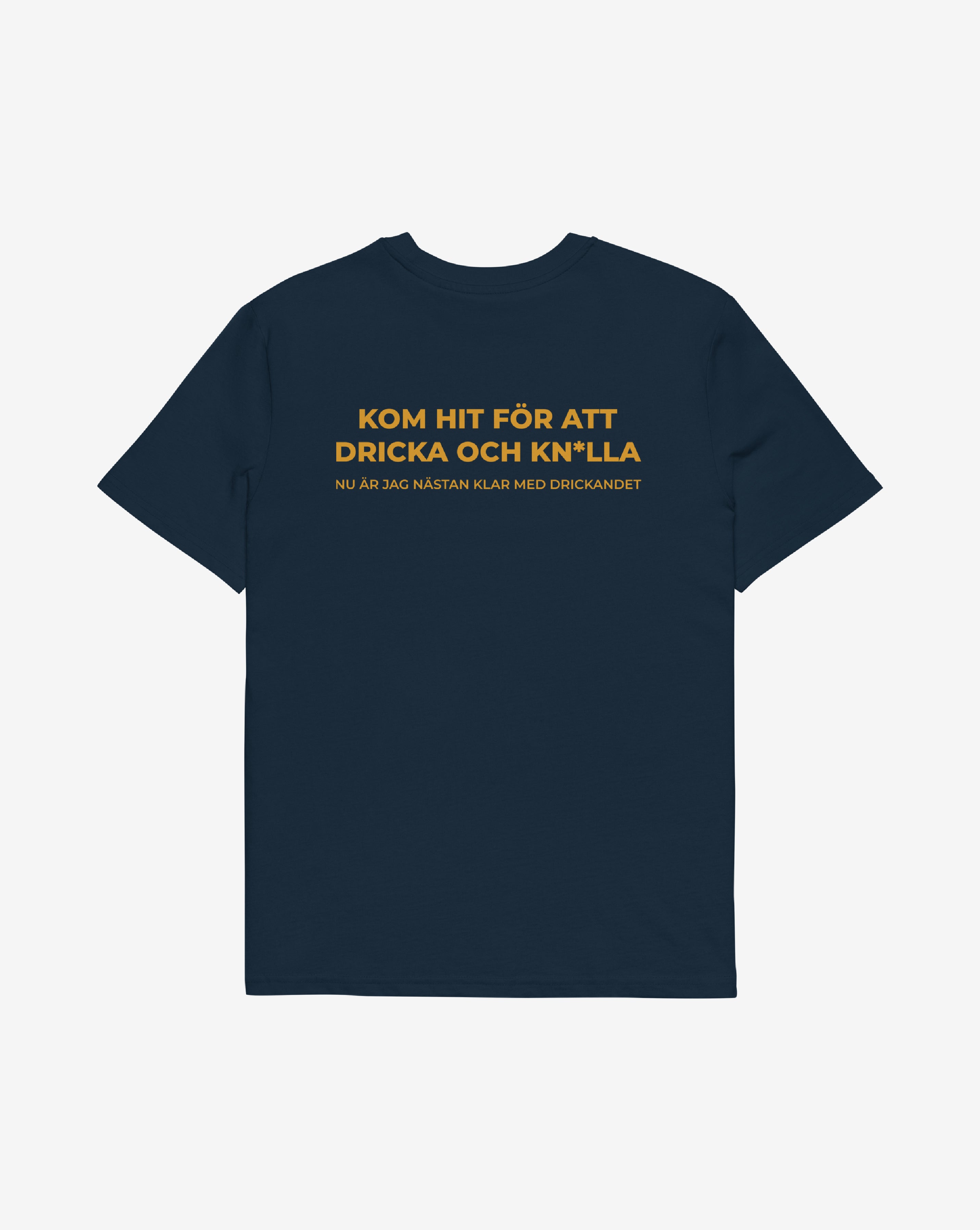 Dricka och kn*lla T-shirt – statement merch från Season