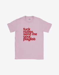 Your playlist baby tee – statement merch från Season