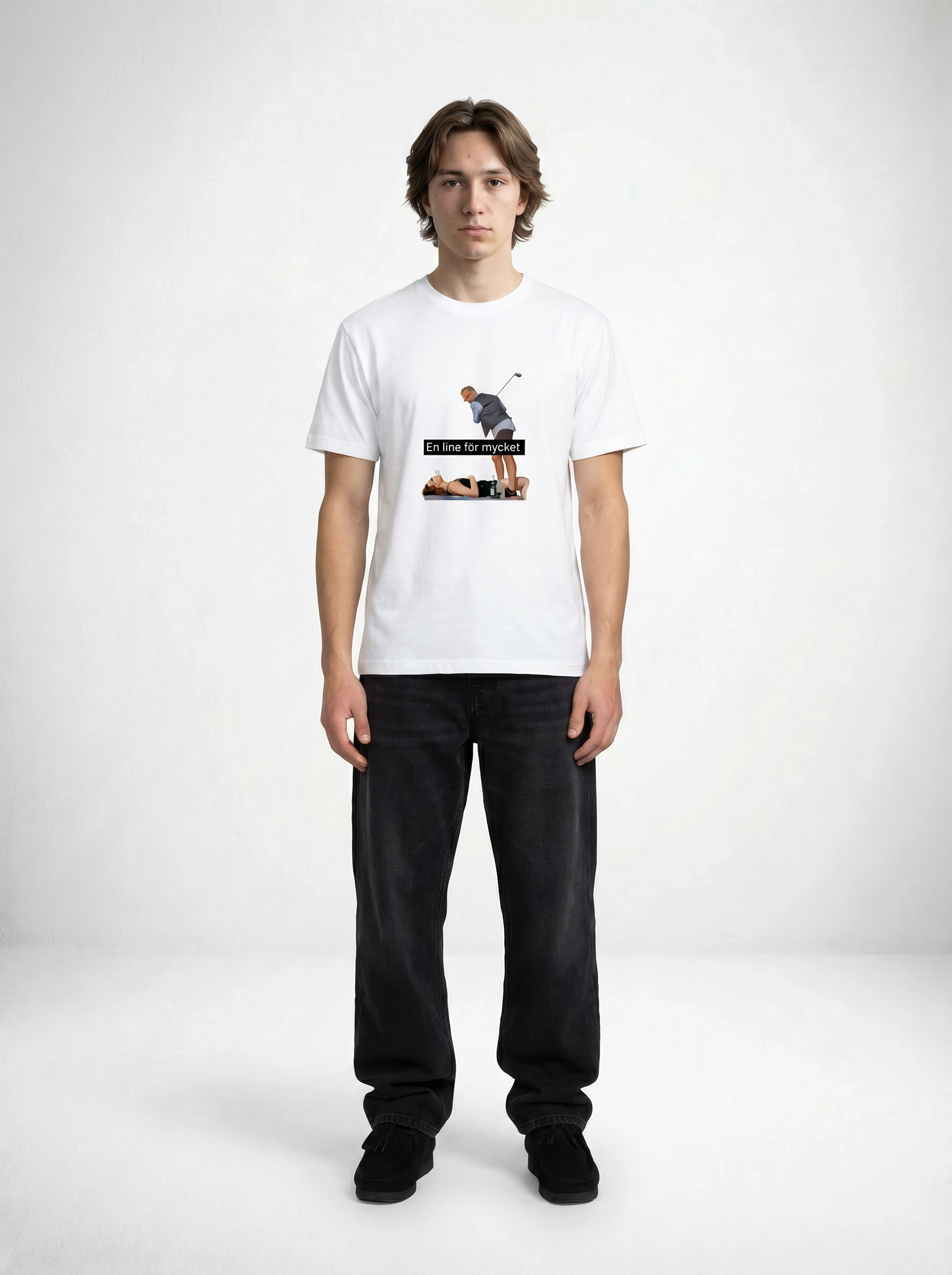 En lina för mycket T-shirt – statement merch från Season