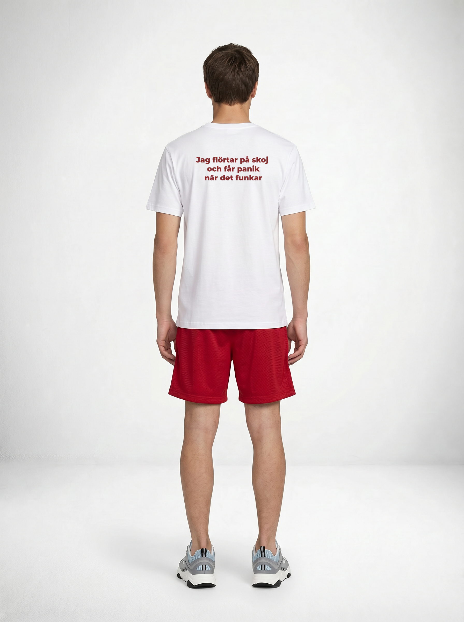 Flörtar på skoj T-shirt – statement merch från Season
