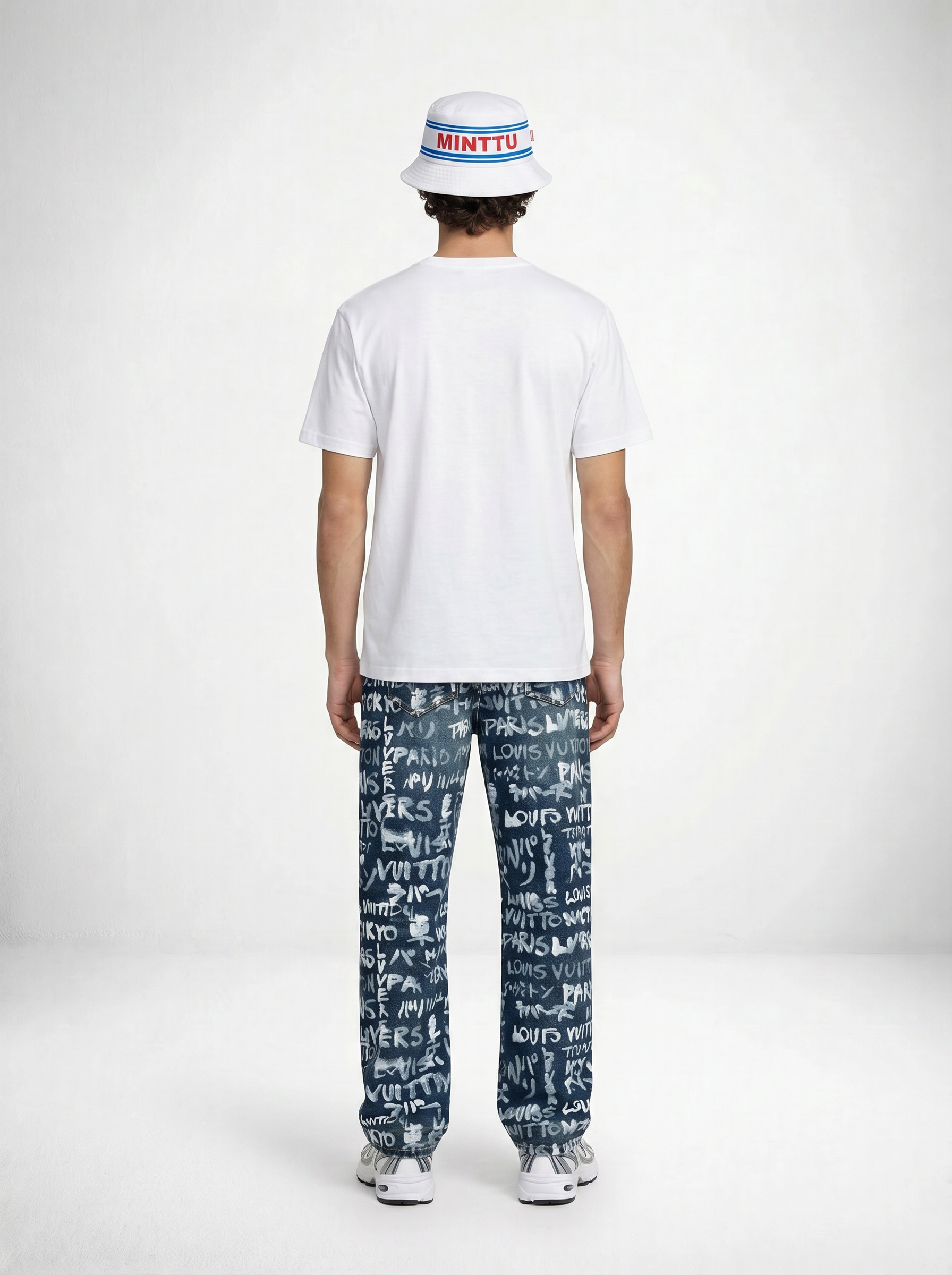 Home owner T-shirt – statement merch från Season