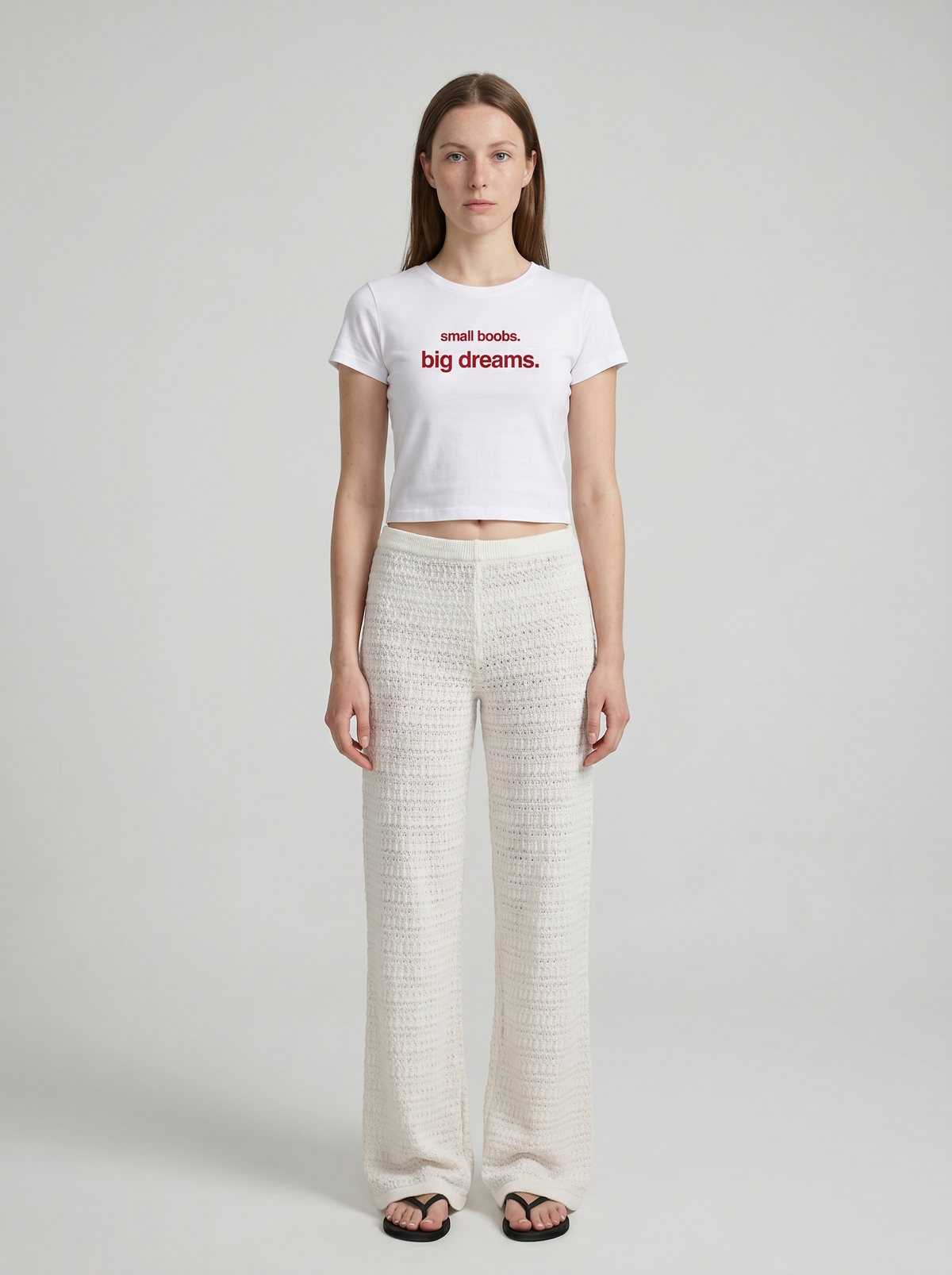 Big dreams Baby tee – statement merch från Season